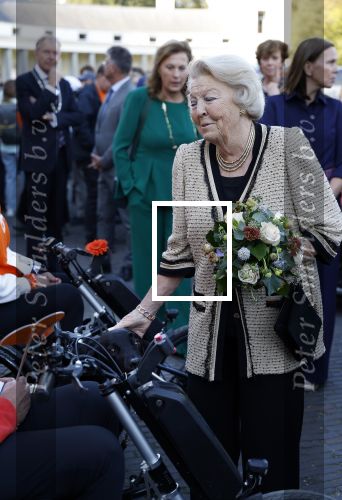 Soestdijk 5 oktober 2024
Prinses Beatrix bij wandeltocht voor het Beatrix Spierfonds op Paleis Soestdijk.