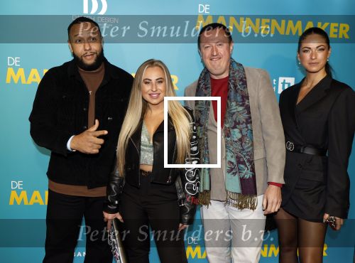 Amsterdam 14 oktober 2024
Premiere de Mannenmaker in Tuschinski met in de hoofdrollen oa Katja Schuurman Eva v d Wijdeven Leo Alkemade Georgina Verbaan Melissas Drost Huub Smit Yasmin Karssing en Rene Watzema . Rachid Larouz