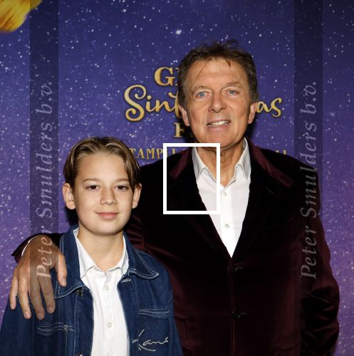 Amsterdam 19 oktober 2024
Premiere de grote Sinterklaasfilm in Tuschinski. Robert ten Brink met kleinzoon