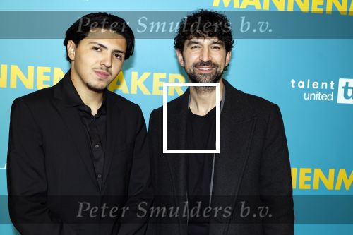 Amsterdam 14 oktober 2024
Premiere de Mannenmaker in Tuschinski met in de hoofdrollen oa Katja Schuurman Eva v d Wijdeven Leo Alkemade Georgina Verbaan Melissas Drost Huub Smit Yasmin Karssing en Rene Watzema . Sinan Eroglu