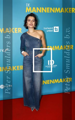 Amsterdam 14 oktober 2024
Premiere de Mannenmaker in Tuschinski met in de hoofdrollen oa Katja Schuurman Eva v d Wijdeven Leo Alkemade Georgina Verbaan Melissas Drost Huub Smit Yasmin Karssing en Rene Watzema . Sophie Bouquet