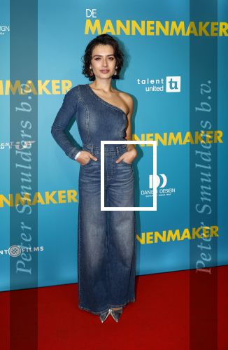 Amsterdam 14 oktober 2024
Premiere de Mannenmaker in Tuschinski met in de hoofdrollen oa Katja Schuurman Eva v d Wijdeven Leo Alkemade Georgina Verbaan Melissas Drost Huub Smit Yasmin Karssing en Rene Watzema . Sophie Bouquet