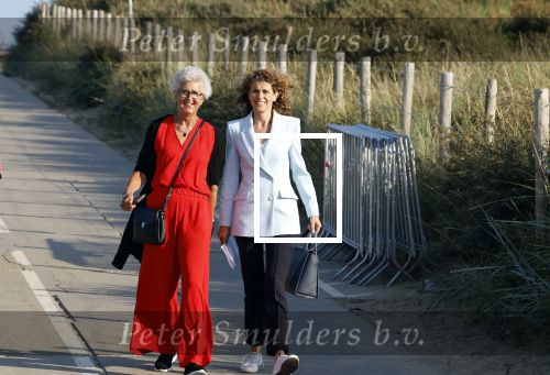 Scheveningen 27 augustus 2024
Afscheids feestje van Mark Rutte bij strandtent Culpepper. Sophie Hermans met ...
