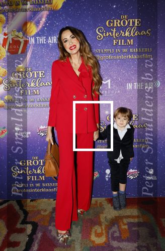 Amsterdam 19 oktober 2024
Premiere de grote Sinterklaasfilm in Tuschinski. tamara Elbaz met zoontje