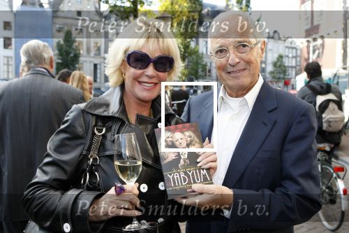 Amsterdam 8 november 2009
Presentatie boek Theo Heuft over zijn leven en Yab Yum. Theo met Sheila de Vries
Peter Smulders bv
