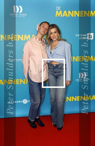 Amsterdam 14 oktober 2024
Premiere de Mannenmaker in Tuschinski met in de hoofdrollen oa Katja Schuurman Eva v d Wijdeven Leo Alkemade Georgina Verbaan Melissas Drost Huub Smit Yasmin Karssing en Rene Watzema . Victoria Vermeer
