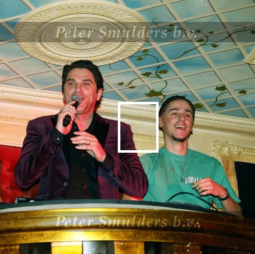 Amsterdam 19 oktober 2024
Presentatie van de nieuwe proffesionele muziek oortjes van Breggz in het pand waar voormalig Yab Yum zat . Xander de Buisonje is de founder van Breggz . Ze zijn in de USA uitgeroepen totm het beste produkt . Xander was er samen met zijn vrouw Sophie . Zoon Sem v Dijk en beste vriend draaiden er . Ook Erland Galjaard en Ronald Molendijk draaiden en set . Wendy v Dijk was ook aanwezig om naar haar mannen te kijken/luisteren.