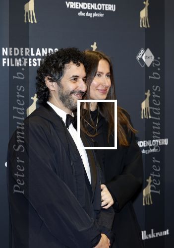 Utrecht 3 oktober 2025
Uitreiking gouden kalveren op het Nederlands film festival. Achmed Akkabi
poseert met partner Eileen Akkabi-Pekelharing