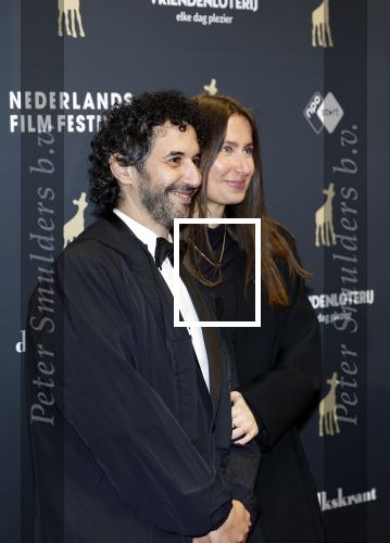 Utrecht 3 oktober 2025
Uitreiking gouden kalveren op het Nederlands film festival. Achmed Akkabi
poseert met partner Eileen Akkabi-Pekelharing
