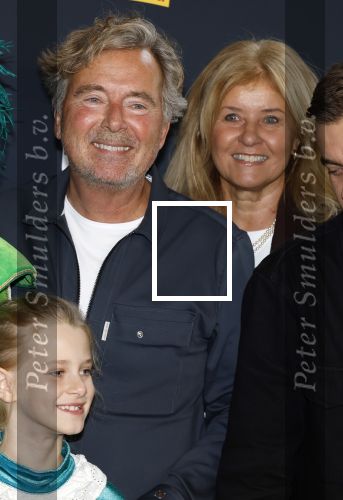 Utrecht 12 oktober 2025
Premiere de club van sinterklaas in kinepolis . Bert v Leeuwen kwam met zijn vrouw en familie n