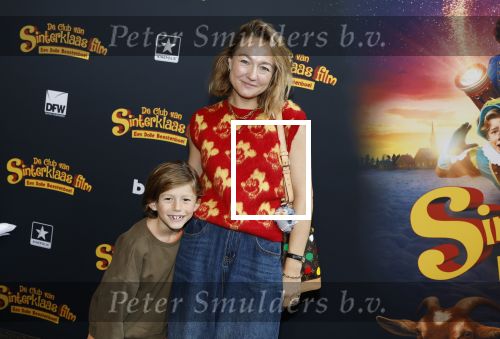 Utrecht 12 oktober 2025
Premiere de club van sinterklaas in kinepolis . carolien Spoor en Jon karthaus kwam met hun zoon