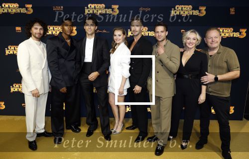Amsterdam 6 oktober 2025
Premiere de Jongens 3 in Tuschinski. cast met oa Charly Luske Thijs Boermans Denzel Slager Rein v Duivenbode Lone v Roosendaal Martijn Fischer en Diego Gonzales-Clark.