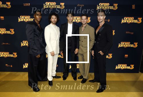Amsterdam 6 oktober 2025
Premiere de Jongens 3 in Tuschinski. cast met oa Charly Luske Thijs Boermans Denzel Slager Rein v Duivenbode Lone v Roosendaal Martijn Fischer en Diego Gonzales-Clark.
