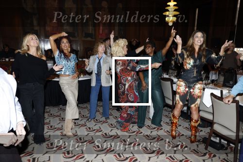 Amsterdam 6 oktober 2025
Uitreiking strong women awards in hotel the Grand . Chimene v Oosterhout Wendy v Dijk Karin Bloemen en Hind