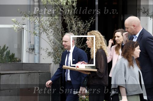 Amsterdam 11 oktober 2025
Dan Brown en zijn vriendin Judith Pietersen hadden event bij het concertgebouw en vertrokken naar hun hotel in het centrum van Amsterdam