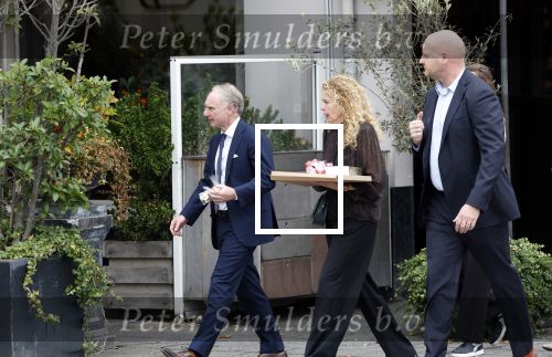 Amsterdam 11 oktober 2025
Dan Brown en zijn vriendin Judith Pietersen hadden event bij het concertgebouw en vertrokken naar hun hotel in het centrum van Amsterdam