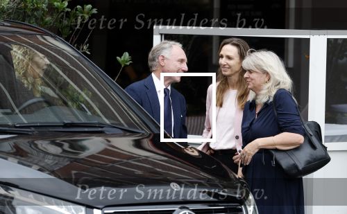 Amsterdam 11 oktober 2025
Dan Brown en zijn vriendin Judith Pietersen hadden event bij het concertgebouw en vertrokken naar hun hotel in het centrum van Amsterdam