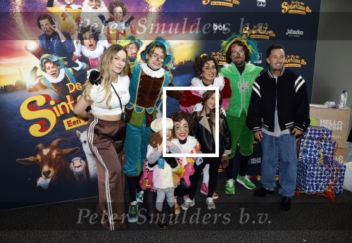 Utrecht 12 oktober 2025
Premiere de club van sinterklaas in kinepolis . Djarno Hofland met partner Manon Kool en hun kinderen