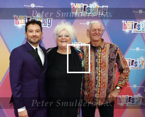 Rotterdam 12 oktober 2025
Premiere Hairspray in het oude Luxor in Rotterdam. Dook van Dijck poseert met Gerda Lems en Frans Lems