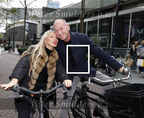 Rotterdam 12 oktober 2025
Eugene v Dun met zijn vrouw op de fiets in Rotterdam.