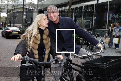 Rotterdam 12 oktober 2025
Eugene v Dun met zijn vrouw op de fiets in Rotterdam.