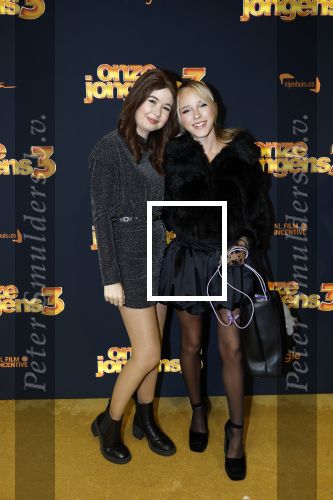 Amsterdam 6 oktober 2025
Premiere de Jongens 3 in Tuschinski. Emma Kok en Jade Kops kwam met hun moeders