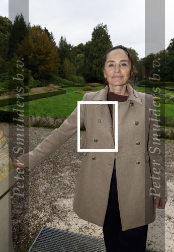 Doorn 5 oktober 2025
Cd presentatie van Anneke Gronloh . Jet de Nijs  krijgt foto uit handen Bart Peters