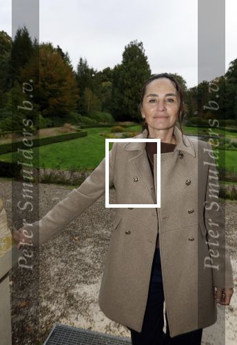 Doorn 5 oktober 2025
Cd presentatie van Anneke Gronloh . Jet de Nijs  krijgt foto uit handen Bart Peters