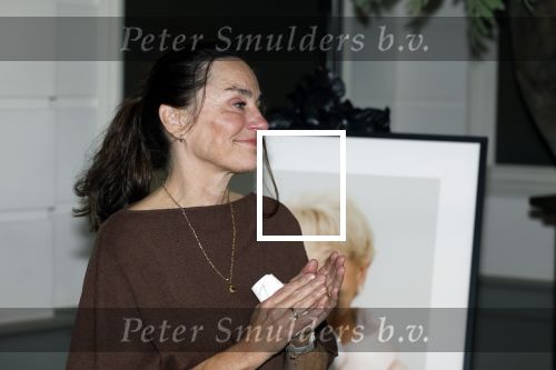 Doorn 5 oktober 2025
Cd presentatie van Anneke Gronloh . Jet de Nijs  krijgt foto uit handen Bart Peters