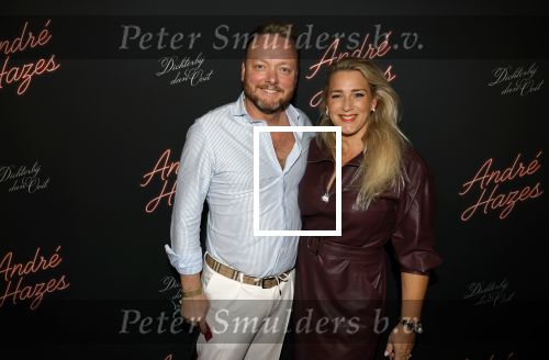 Rotterdam 1 oktober 2025
Premiere nieuwe theatershow Andre Hazes in het nieuwe Luxor. John Dirne met zijn vrouw