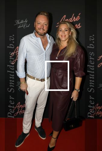 Rotterdam 1 oktober 2025
Premiere nieuwe theatershow Andre Hazes in het nieuwe Luxor. John Dirne met zijn vrouw