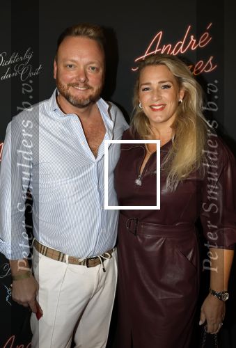 Rotterdam 1 oktober 2025
Premiere nieuwe theatershow Andre Hazes in het nieuwe Luxor. John Dirne met zijn vrouw