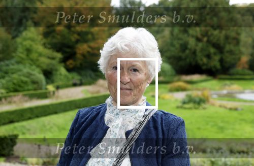 Doorn 5 oktober 2025
Cd presentatie van Anneke Gronloh . Joke Alberts krijgt eerste lp uit handen van Bart Peters