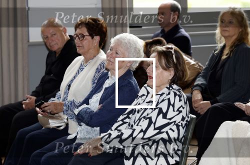 Doorn 5 oktober 2025
Cd presentatie van Anneke Gronloh . Joke Alberts krijgt eerste lp uit handen van Bart Peters
