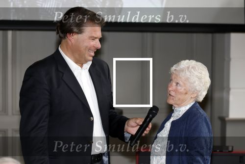 Doorn 5 oktober 2025
Cd presentatie van Anneke Gronloh . Joke Alberts krijgt eerste lp uit handen van Bart Peters