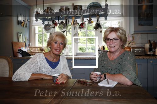 Wassenaar 26 juni 2019
Catherine Keyl interviewt Joke Bruijs . We zijn te gast bij Joke thuis.