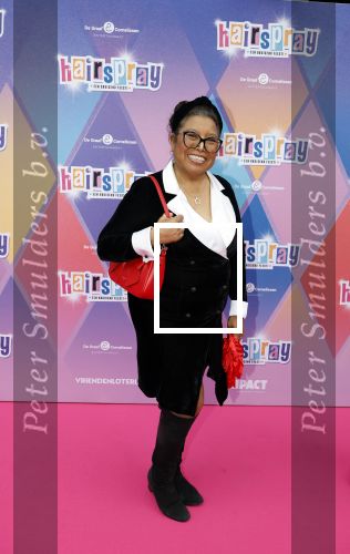 Rotterdam 12 oktober 2025
Premiere Hairspray in het oude Luxor in Rotterdam. Justine Pelmelay kwam met een vriend
