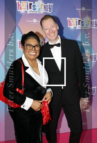 Rotterdam 12 oktober 2025
Premiere Hairspray in het oude Luxor in Rotterdam. Justine Pelmelay kwam met een vriend