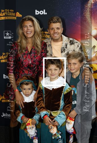Utrecht 12 oktober 2025
Premiere de club van sinterklaas in kinepolis . Kim Kotter met Jaap Reesema en hun zoons