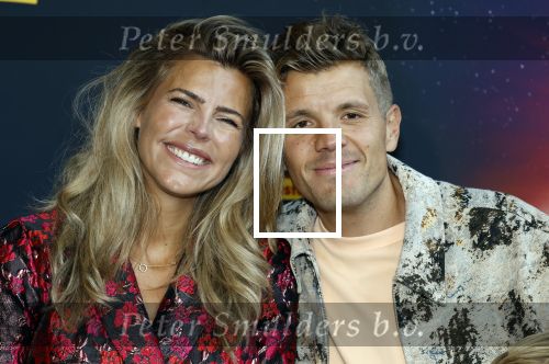 Utrecht 12 oktober 2025
Premiere de club van sinterklaas in kinepolis . Kim Kotter met Jaap Reesema en hun zoons