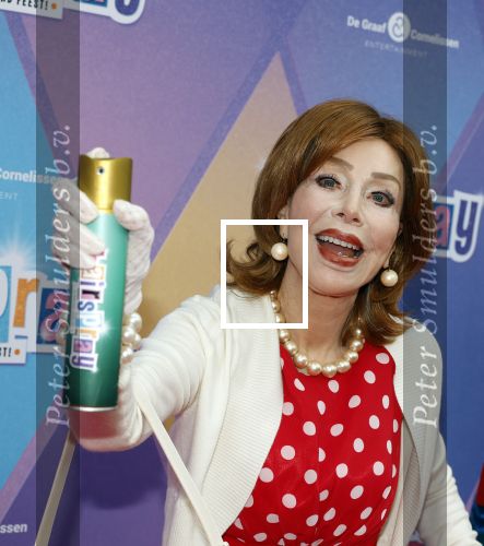 Rotterdam 12 oktober 2025
Premiere Hairspray in het oude Luxor in Rotterdam. marijke Helwegen met een vriendin