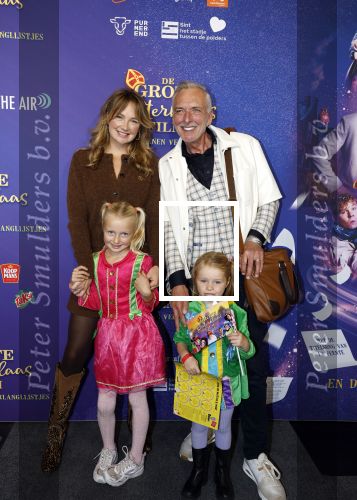Amsterdam 5 oktober 2025
Premiere sinterklaas film in Pathe Noord. martien Meiland kwam met dochter Maxime Meiland en haar dochters