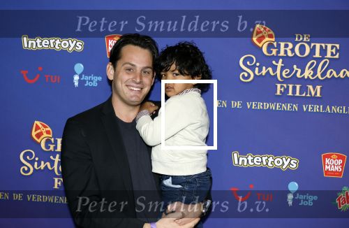 Amsterdam 5 oktober 2025
Premiere sinterklaas film in Pathe Noord. Maurits Hazeleger met zoon
