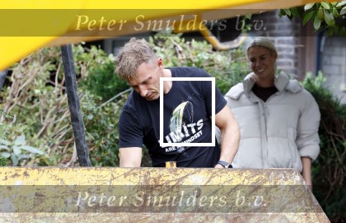 Ouderkerk aan de Amstel 7 oktober 2025
Nicolette Kluijver en partner Milan Zolak  hebben samen een nieuw huis gekocht op een prachtige locatie . Ze gaan het hele huis van boven tot beneden verbouwen .