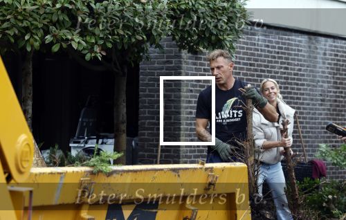 Ouderkerk aan de Amstel 7 oktober 2025
Nicolette Kluijver en partner Milan Zolak  hebben samen een nieuw huis gekocht op een prachtige locatie . Ze gaan het hele huis van boven tot beneden verbouwen .