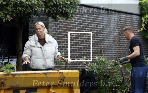 Ouderkerk aan de Amstel 7 oktober 2025
Nicolette Kluijver en partner Milan Zolak  hebben samen een nieuw huis gekocht op een prachtige locatie . Ze gaan het hele huis van boven tot beneden verbouwen .