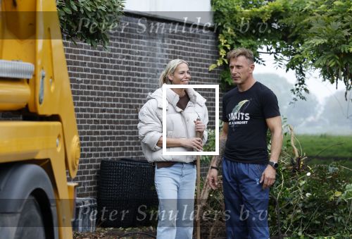 Ouderkerk aan de Amstel 7 oktober 2025
Nicolette Kluijver en partner Milan Zolak  hebben samen een nieuw huis gekocht op een prachtige locatie . Ze gaan het hele huis van boven tot beneden verbouwen .