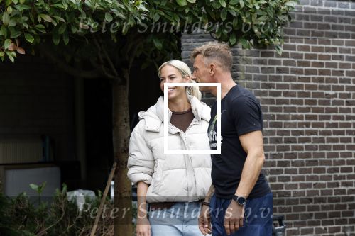 Ouderkerk aan de Amstel 7 oktober 2025
Nicolette Kluijver en partner Milan Zolak  hebben samen een nieuw huis gekocht op een prachtige locatie . Ze gaan het hele huis van boven tot beneden verbouwen .
