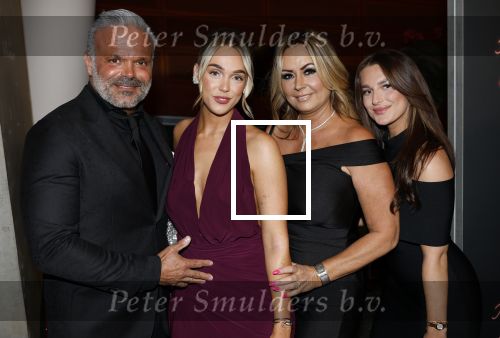 Rotterdam 1 oktober 2025
Premiere nieuwe theatershow Andre Hazes in het nieuwe Luxor. Noa Braaf kwam met haar vader en stiefmoeder
