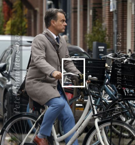 Amsterdam 11 oktober 2025
Rik v d Westelaken op de fiets in Amsterdam zuid.